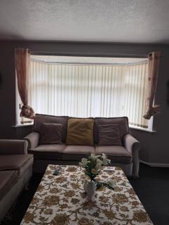 3 bedroom family house - Nottingham - 7