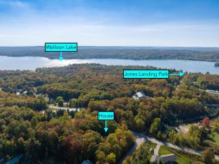 Private & Convenient-Hot tub-Fire Pit-Game room! - Petoskey - 5