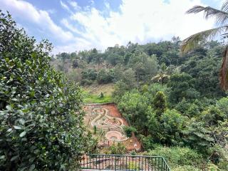 Kayyath Valley Munnar - Luxury Hillside Sanctuary - Anachal - 6