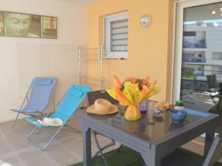 Appartement Climatisé avec Loggia et Parking Proche Port - Fréjus - FR-1-226A-181 - Fréjus - 1