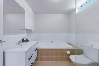 Tropical Resort Apartment - Cannonvale - 5