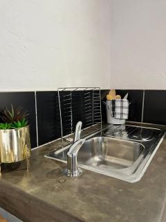 Trendy Maboneng Apartment - Johannesburg - 3