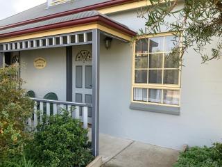 Swansea Cottages & Lodge Suites - Swansea - 5