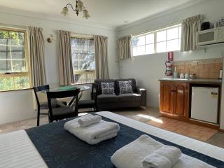 Swansea Cottages & Lodge Suites - Swansea - 8