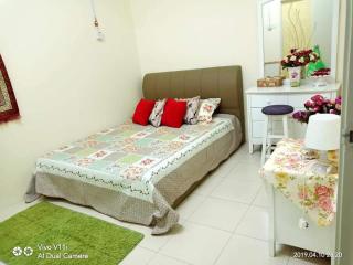 De La Villa Rose Cottage Homestay - Kampong Alor Gajah - 2