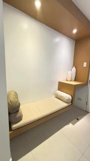 BGC Luxe Interior Suite with Golf Course View - Manila - 9
