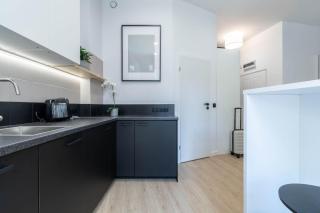 Studio in the Center - 6