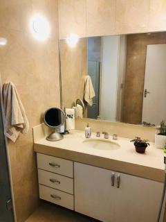 Lindo quarto com cama de casal em Copacabana - 5