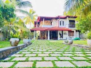 Iconic Villa - Ahangama - 9