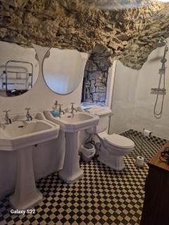 Ballindooley Castle - Galway - 3