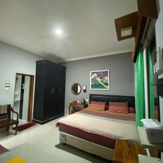 Kedyla Homestay Syariah - Ngabean - 9