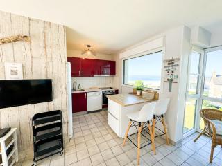 JACUZZI professionel Les pieds dans l'eau plage à 50 m - 6