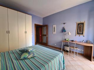 Semi-central room - 8