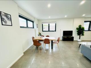 SPR Serivce Apartment Parramatta 3 bedrooms, 2 carspaces - Sydney - 2