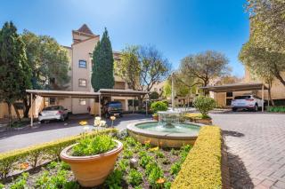 Urban Oasis Studio with balcony in Fourways - Sandton - 8