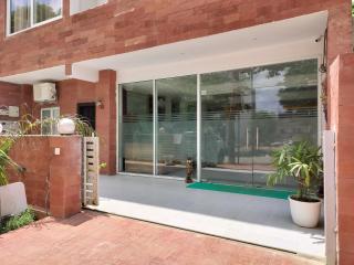 Saffron Inn - Expo India Mart - Greater Noida - 9
