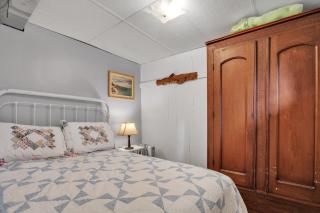 Rustic Willow Retreat - Outdoor Adventures cabin - 1