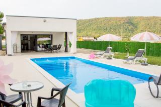 Villa Lea - Bihać - 0