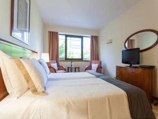 Stay in the Heart of Lisbon-Altis Suites Hotel - Lissabon - 7