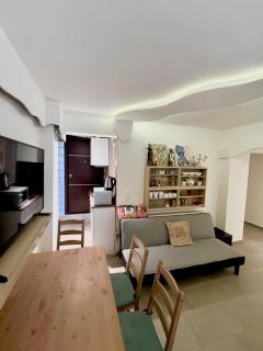 Spacious 4 Bedroom Apartment by Agios Dimitrios - Thessaloniki - 0