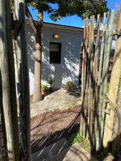 Lovely , cosy cottage in a beautiful part of Greyton. Come relax and enjoy the wonderful countryside. - 9