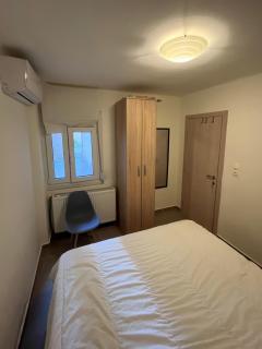 Spacious 4 Bedroom Apartment by Agios Dimitrios - Thessaloniki - 3