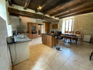 French Farmhouse Retreat with pool & superb views. - Blanzac - 9
