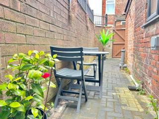 Lux 2 bed 2 bath apartment CoOp arena, City Stadium, Sport City, Picadilly - Manchester - 8