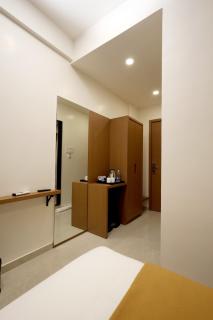 Hotel Shivansh - Veraval - 4