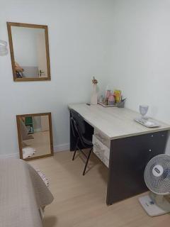 Quarto para moças - Maringá - 2