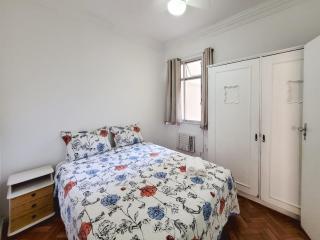 Aconchego em Copacabana - Espaço para Todos a 5 Min da Praia - 7