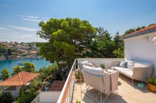 Holiday Home Dora - Splitska - 1