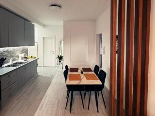 Enol Plazza Apartment - Tirana - 4