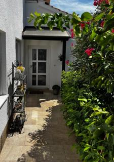 Modern and Elegant Apartment in a Quiet Part of Pula - Pula - 4