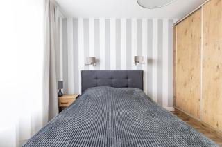 Fajny apartament z parkingiem, obok metra. - 9