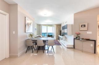Unreal Ocean Views Modern Decor - Stunning Unit - Sunny Isles Beach - 6