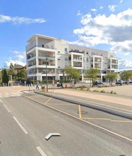 Logement Standing avec parking privé - proche CERN, Genève, ONU - Saint-Genis-Pouilly - 2