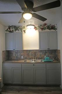 1 bedroom with a fireplace close to base - Lawton - 8