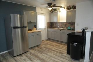 1 bedroom with a fireplace close to base - Lawton - 7