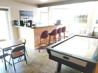Elegant 2 King Bedroom Apt - Traverse City - 3