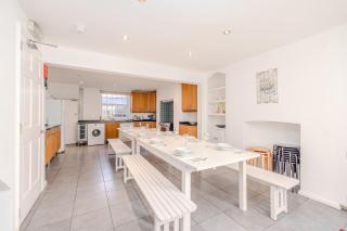 Perfect Seaside Getaway I Central Big Town House Next To Brighton Beach I First Choice For Big Group & Family Stay - Brighton & Hove - 7