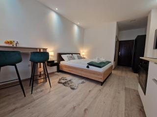 Apartment Luxury B - 1