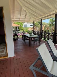 Tropical Beach Villa with Ocean View - Blue Bay - 5