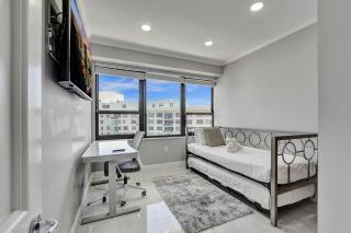 Luxury Penthouse 3BR 3BA Oceanfront PH7 - Miami Beach - 9