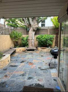 One Bedroom Garden Apartment Parsons Green - London - 2
