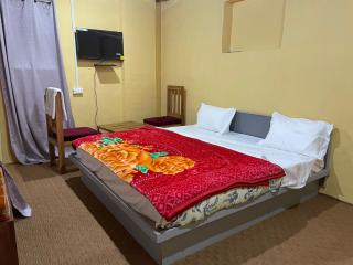 The Qulsum Homestay - Srinagar - 2