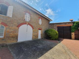 DOMAINE DES FRANCHISES - Beaujolais Village - Charme et authenticité au cœur des Pierres dorées - Denicé - 3