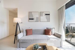 Luxury Minimalistic Apartment in Downtown Dubai Opposite Burj Khalifa & Dubai Mall - 8