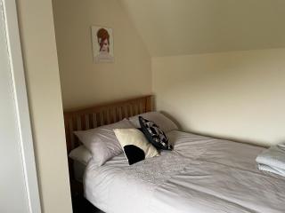 Oldshorecroft - - 7