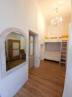 Urban Oasis Chic Central Apartment - Cluj-Napoca - 4